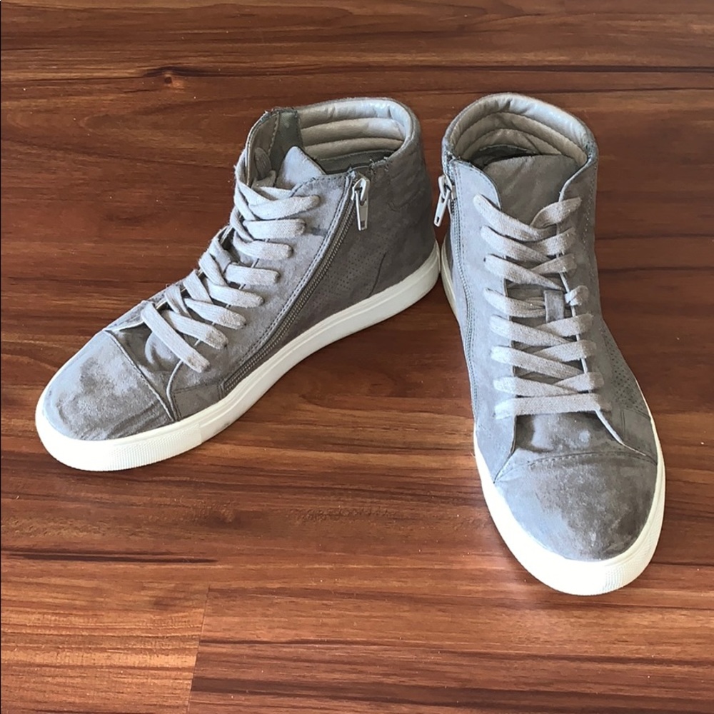 Suede Steve Madden high tops